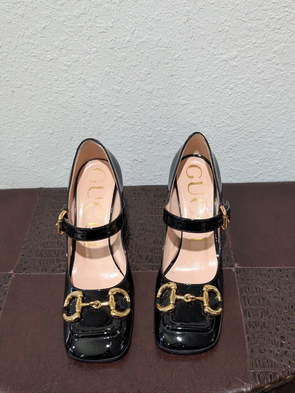 Gucci Baby Horsebit Patent Leather Mary Jane Pumps – Black – Size 36.5